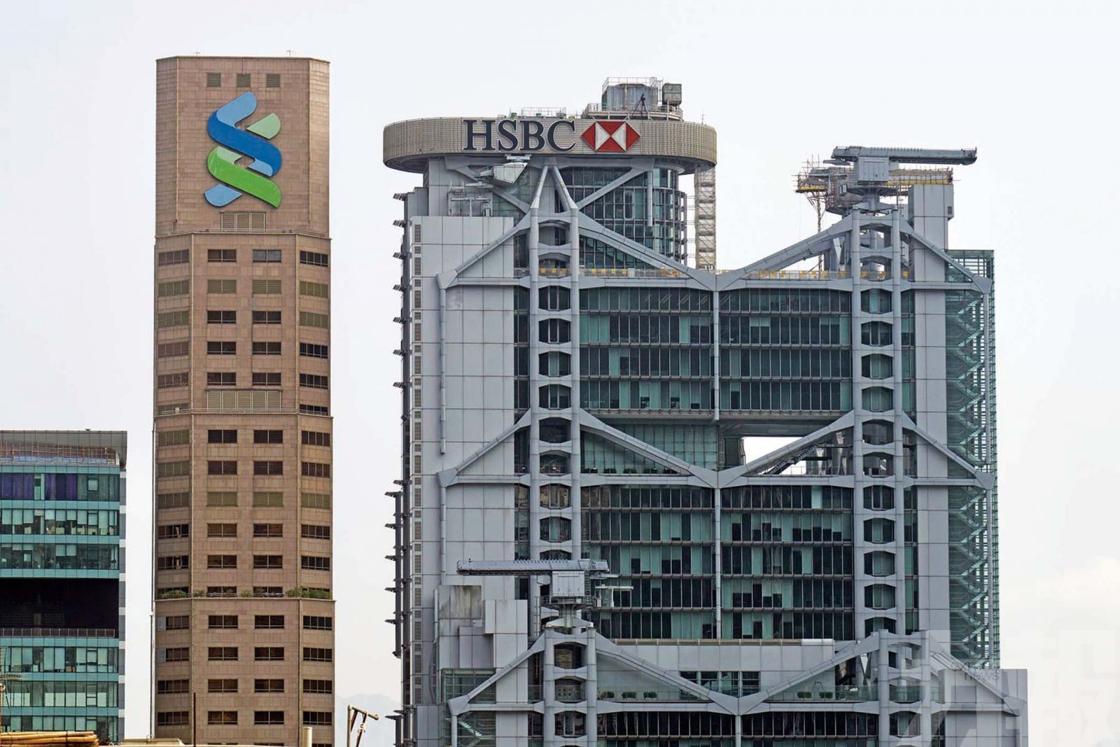 香港滙豐銀行總行昨起強檢