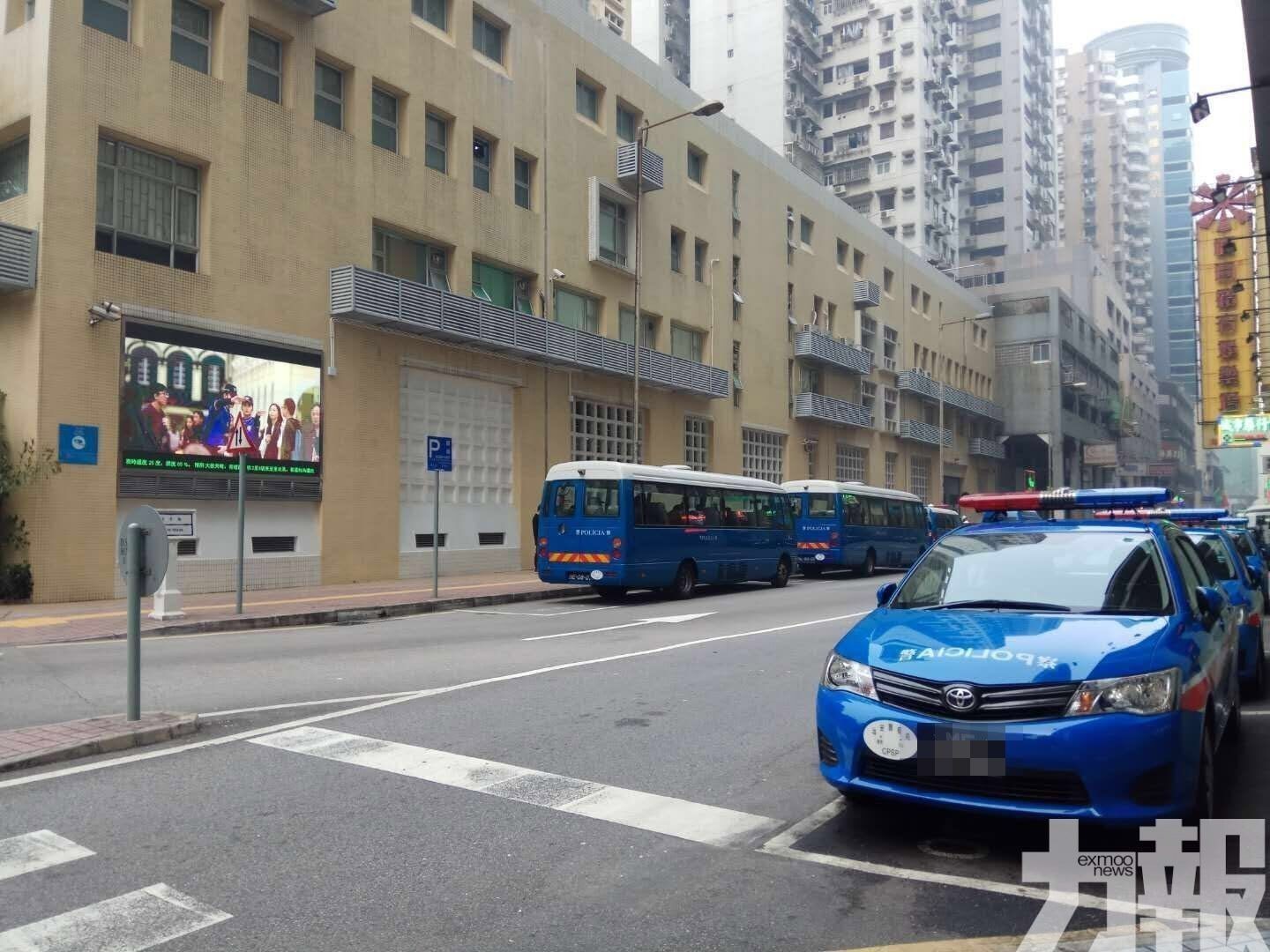 治安警：依法追究 開立紀律程序