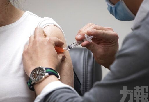 全球單日新增確診逾53萬例