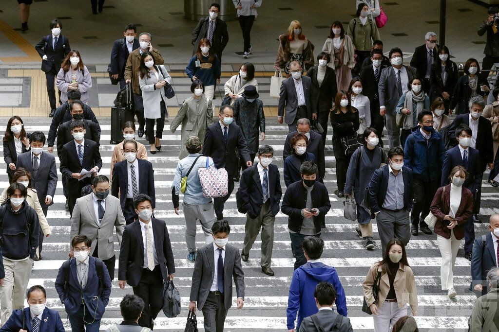 全球新冠死亡人數破290萬