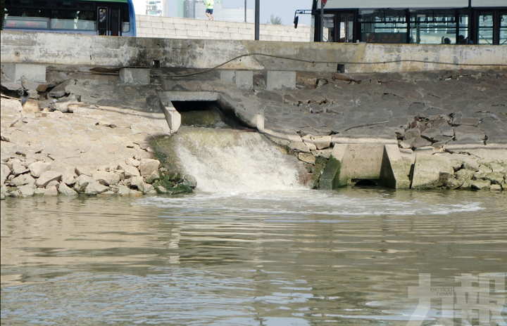 首個沿岸臨時污水處理設施開建