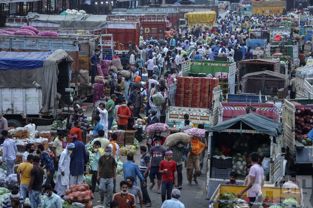 ​印度增38萬確診 再有邦封城