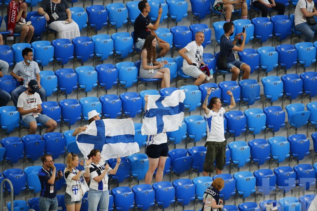 芬蘭球迷返國至少300人確診