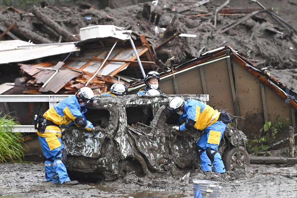日本靜岡縣山泥傾瀉2死20失蹤
