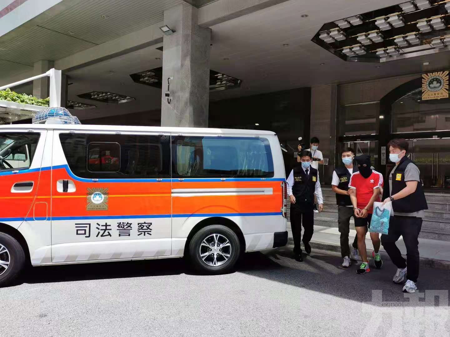 失業後盜舊僱主電池出售套現