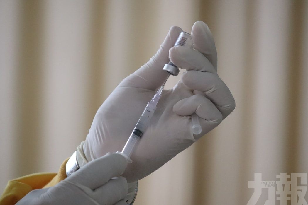 紐約加州下令公務員接種新冠疫苗