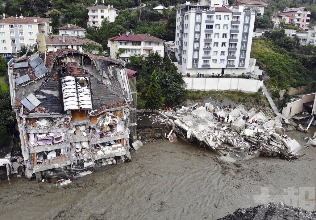 土耳其黑海地區洪災77人遇難
