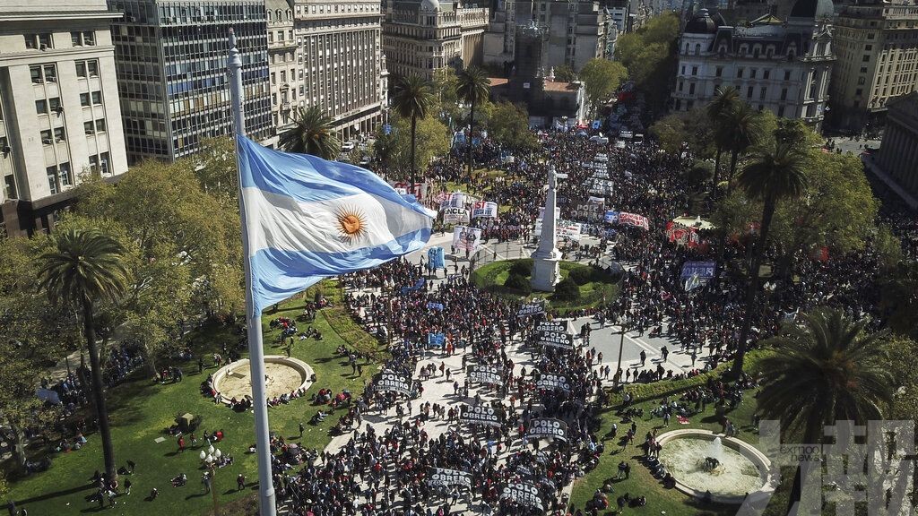阿根廷​疫情緩解​ 11月起開關