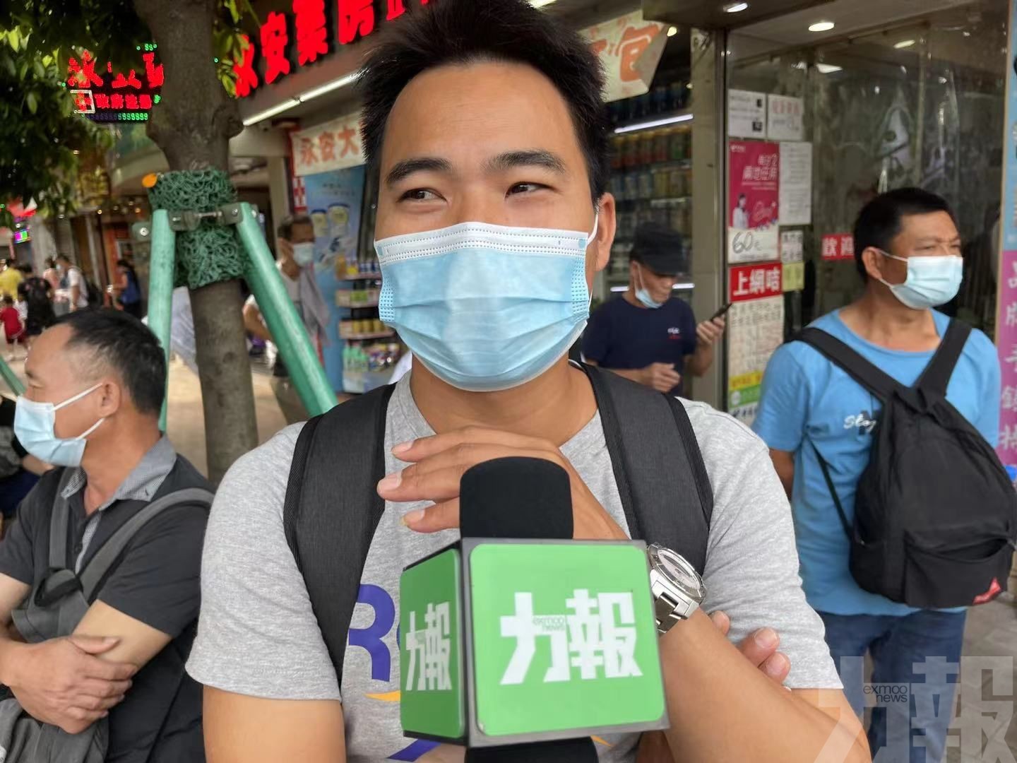 關閘大批通關人士被滯留感無奈