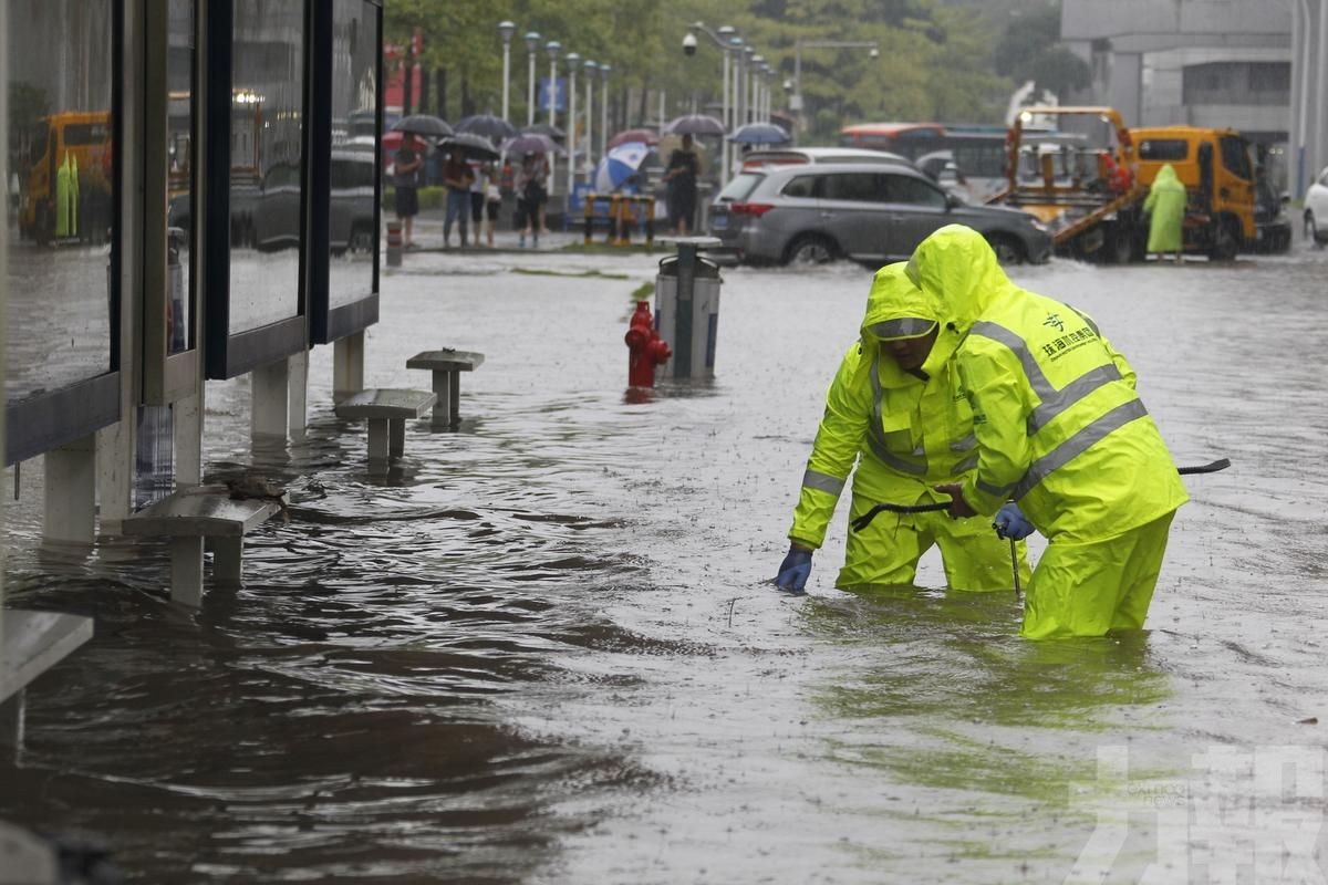 珠海部分道路積水嚴重臨時封閉