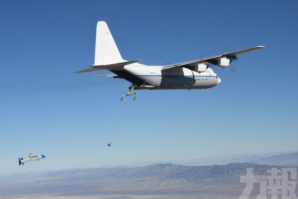 美軍運輸機空中回收無人機