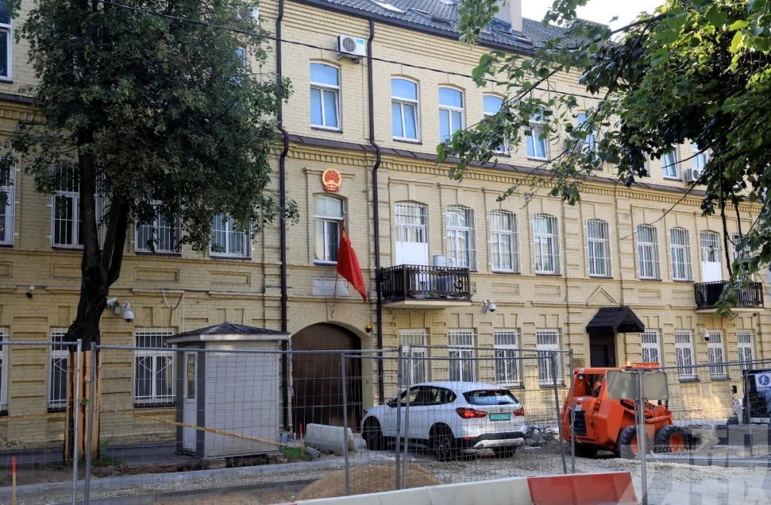 ​中國駐立陶宛大使館暫停領事業務