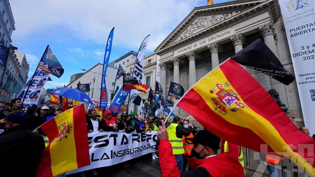 西班牙逾萬警抗議改革安全法　