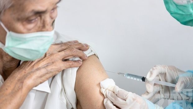 希臘將強制60歲以上民眾接種疫苗