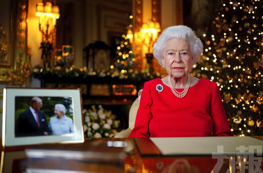 英女王在聖誕緬懷亡夫菲臘親王