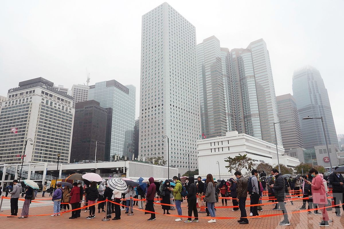 港府擬再收緊社交距離