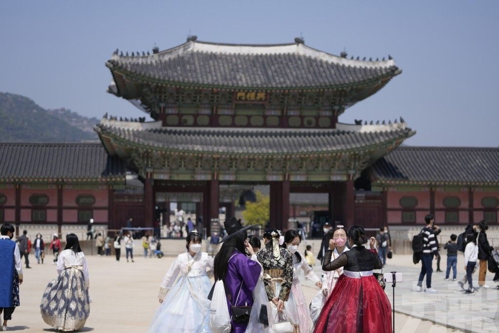 韓國下月初討論解除室外口罩令