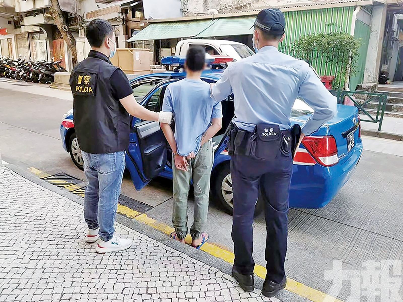 司警反罪惡巡查拘三內地男女