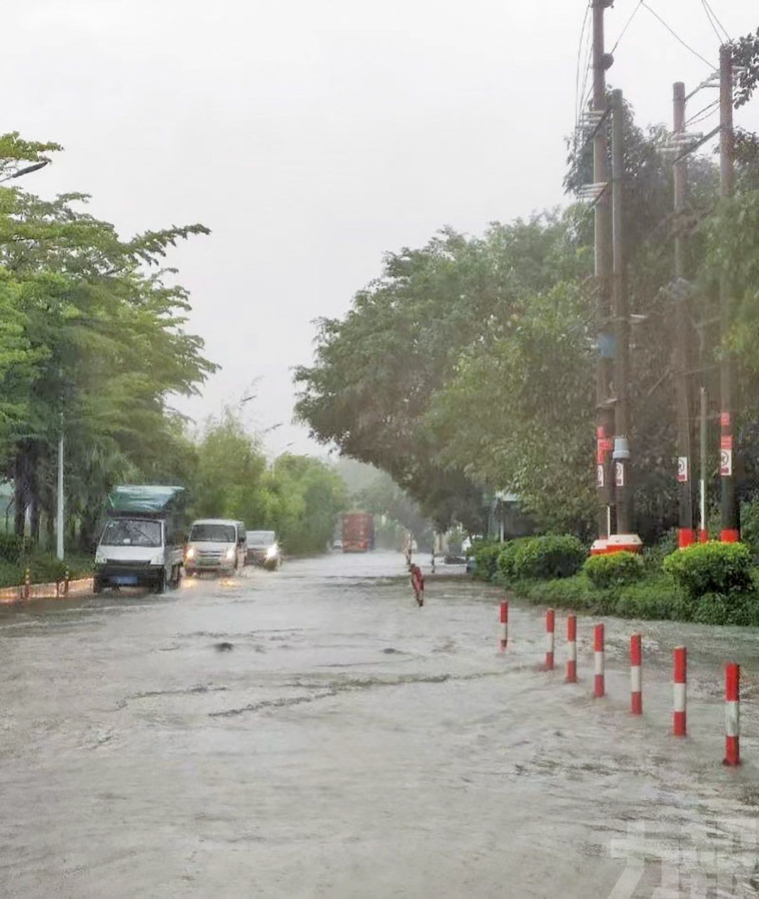 53個暴雨預警同時生效