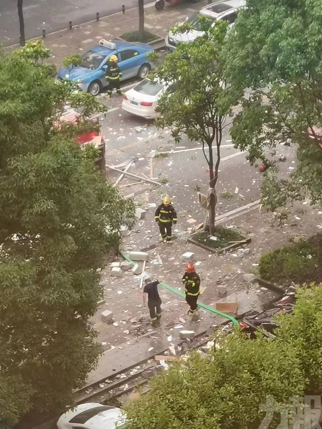 致一名消防員殉職13人傷