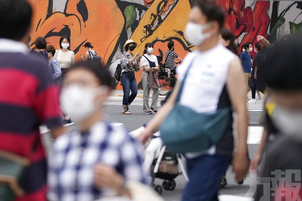 日本疫情延燒單日近18萬人染疫