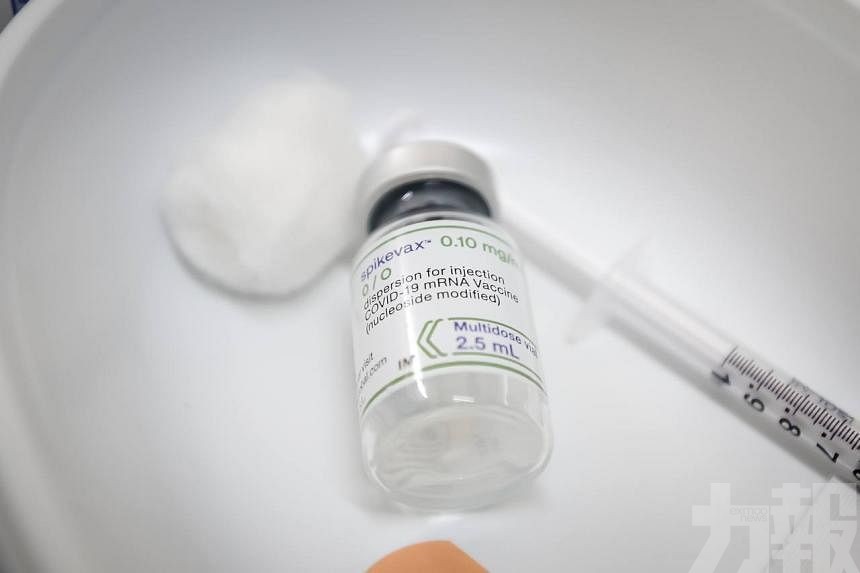 新加坡疫情升溫提前開打莫德納二價疫苗