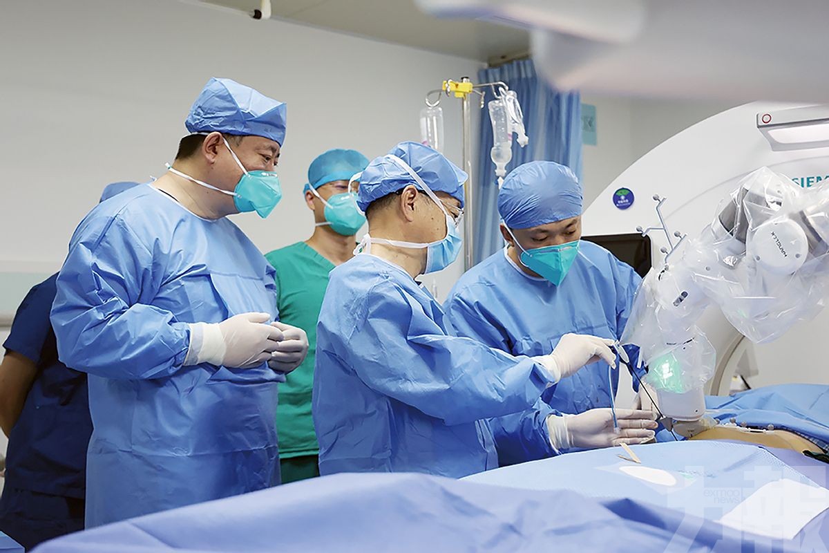 橫琴國際介入手術機器人中心揭牌