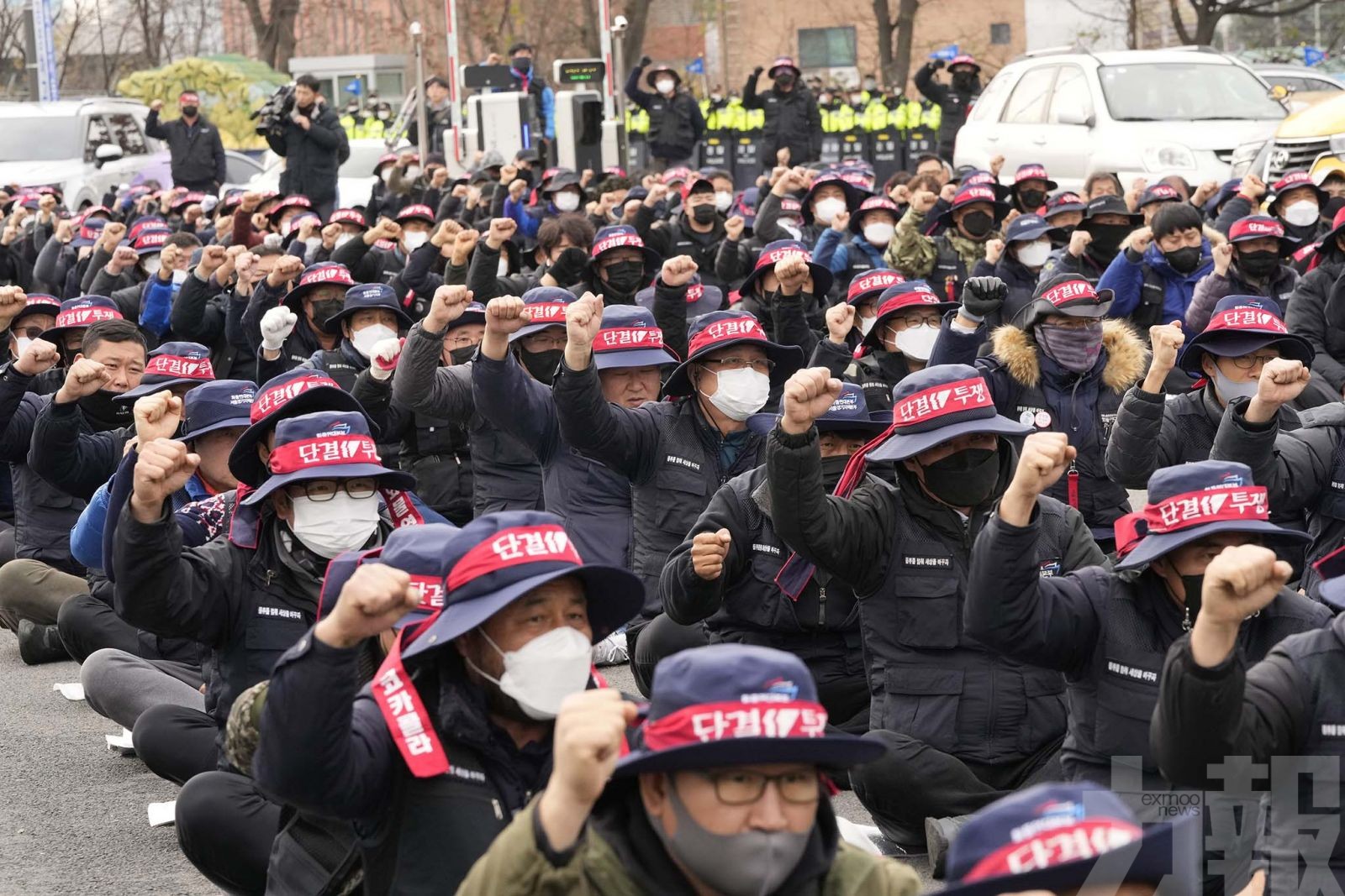 韓政府首次勒令強制復工