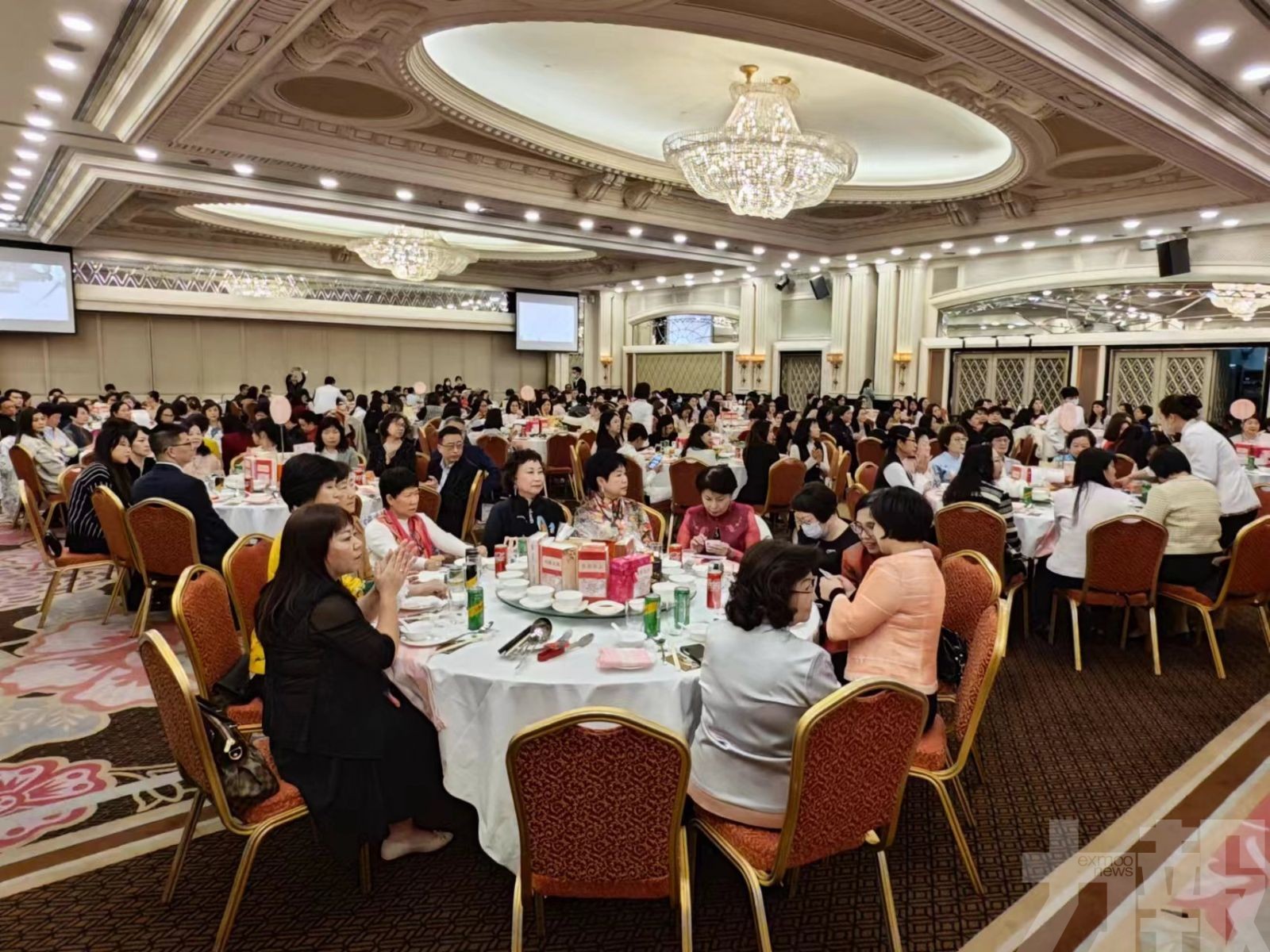 澳門工商界婦女慶祝「三‧八」國際婦女節聯歡餐會