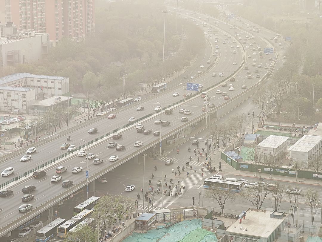 北京嚴重污染現「藍太陽」