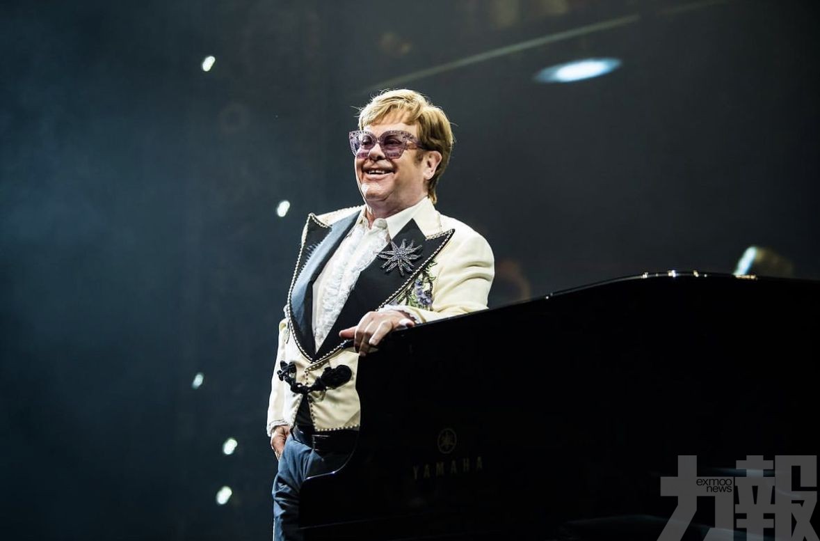 76歲Elton John證實無恙