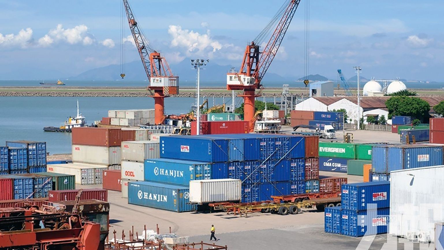 貨物再出口年升17.9%