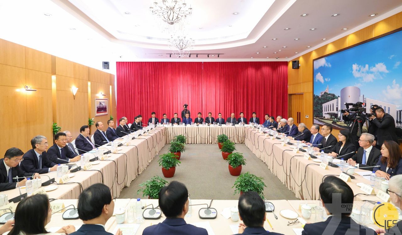 ​夏寶龍主任與立法會議員座談交流