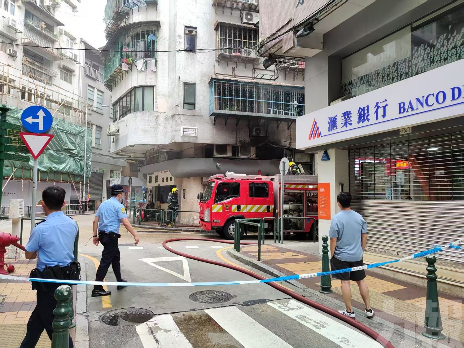 一男童腳部受傷送院