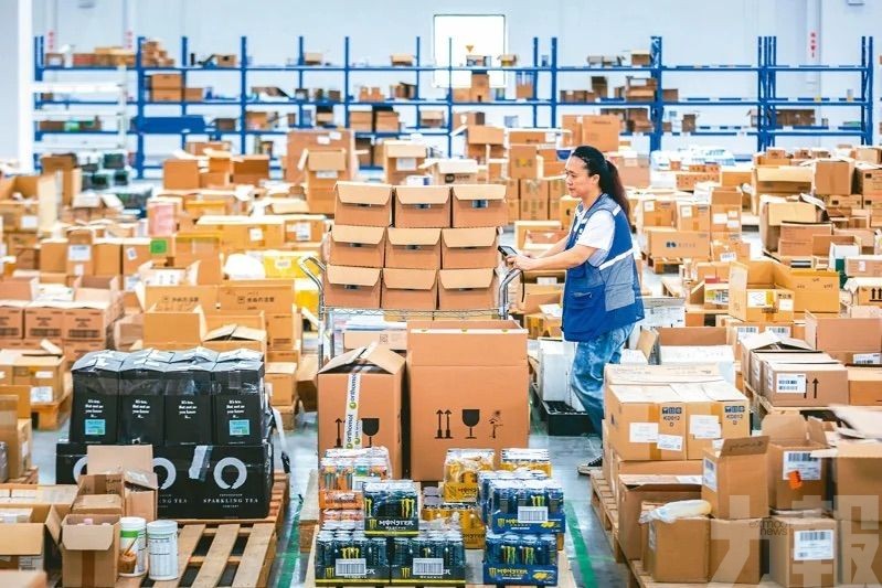 助外貿企業拓內銷穩市場