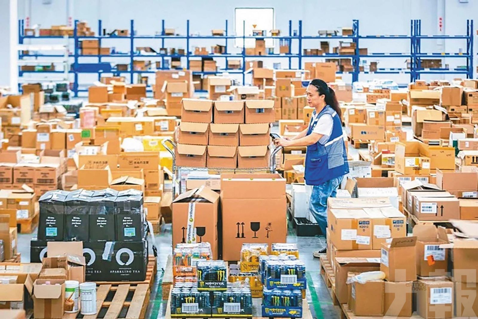 助外貿企業拓內銷穩市場