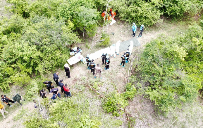 遭綁架行刑式槍殺棄屍樹林