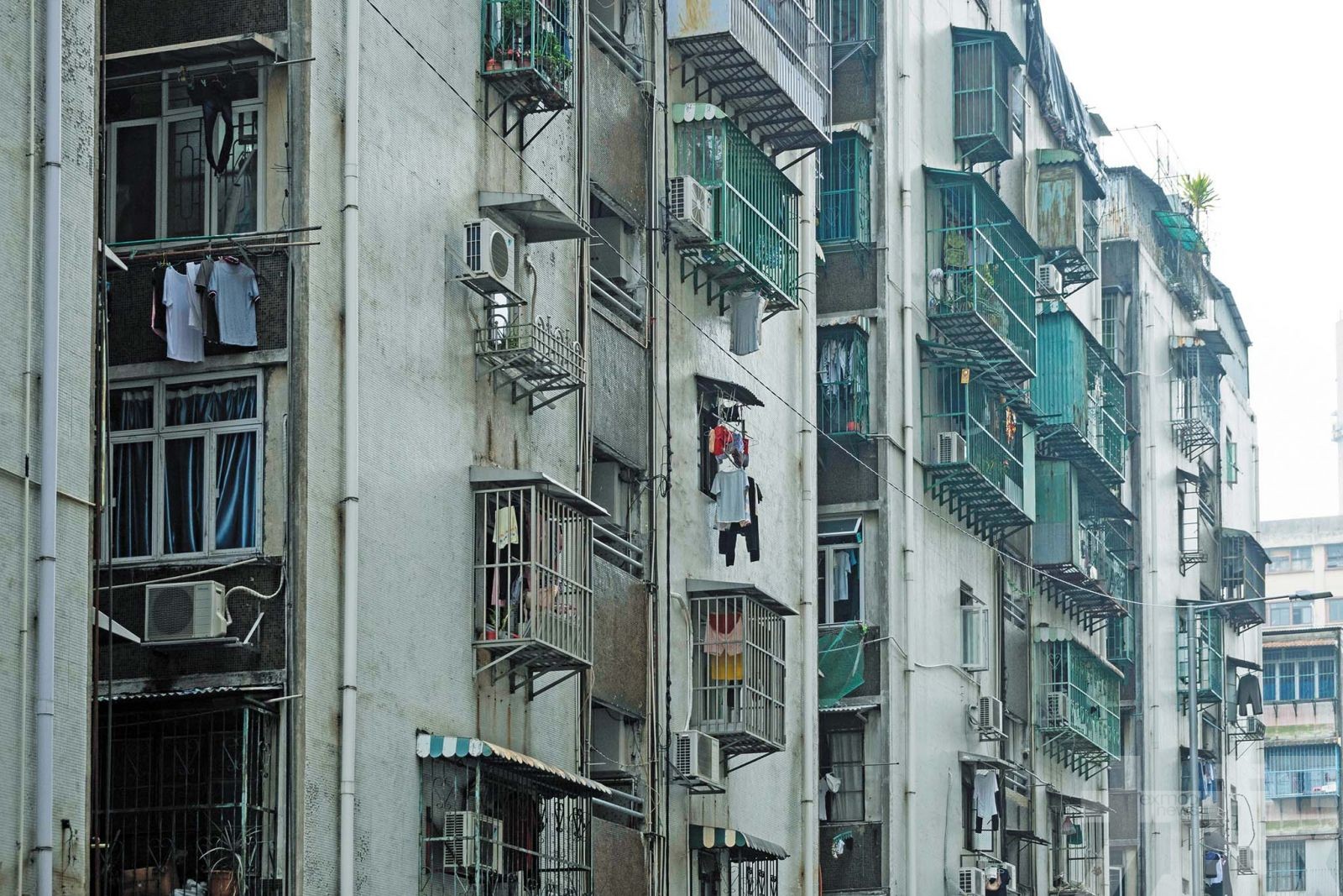 鼓勵業權人自願拆卸舊樓僭建物