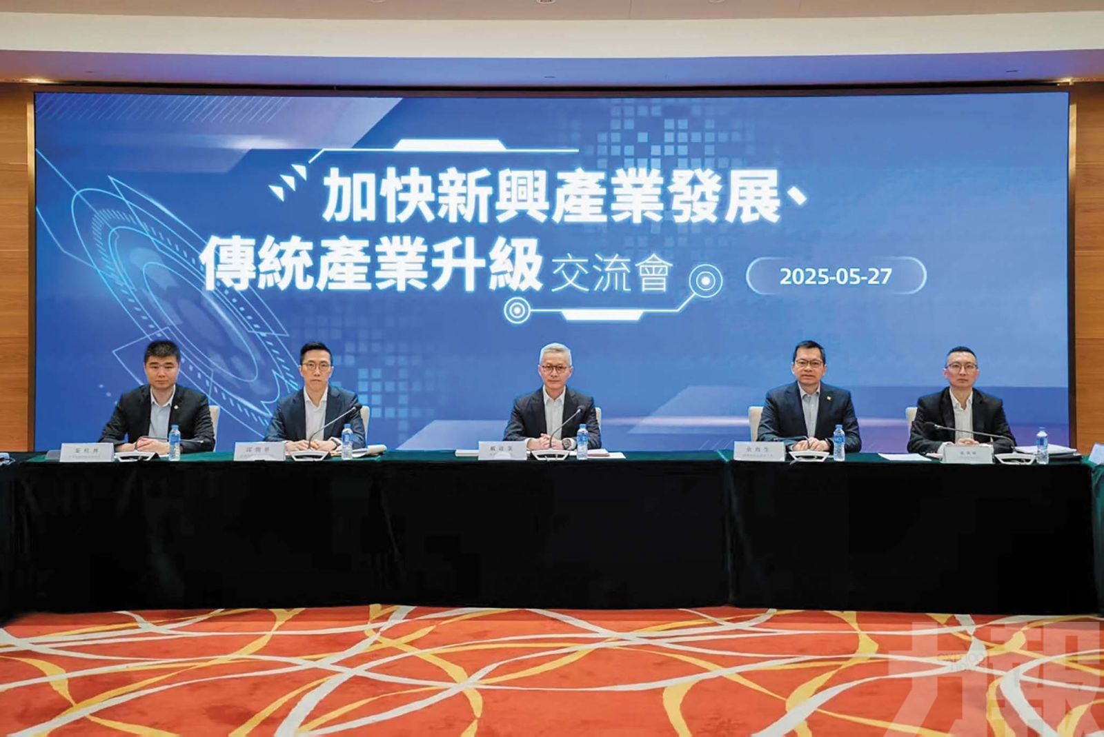 推政策措施強化就業支援服務