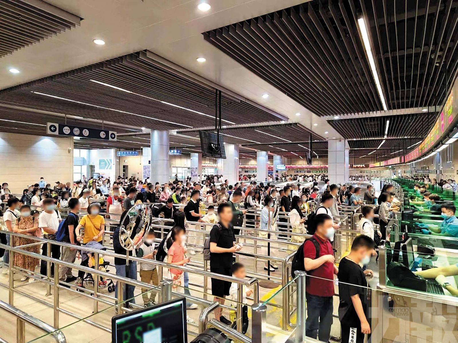 料拱北口岸日均逾36萬人次通關