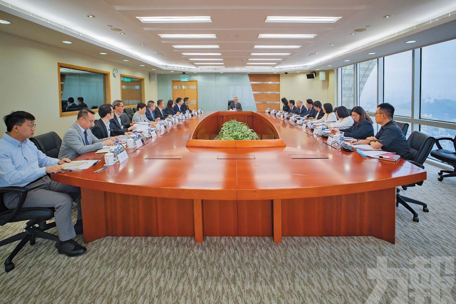 戴司促整理資料開展職業配對
