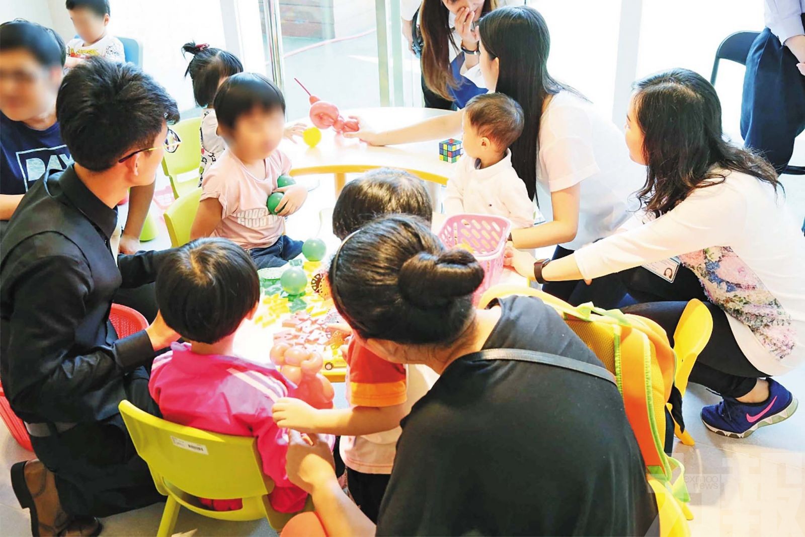 減輕家庭育兒負擔
