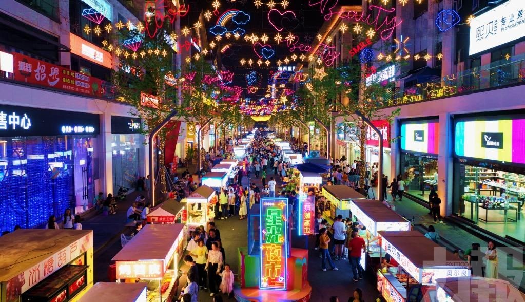 7月零售業景氣指數跌破榮枯線
