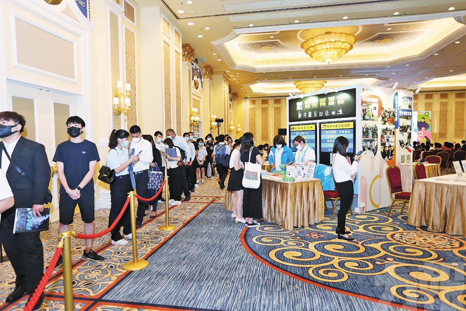 提供逾1,000崗位供即場面試