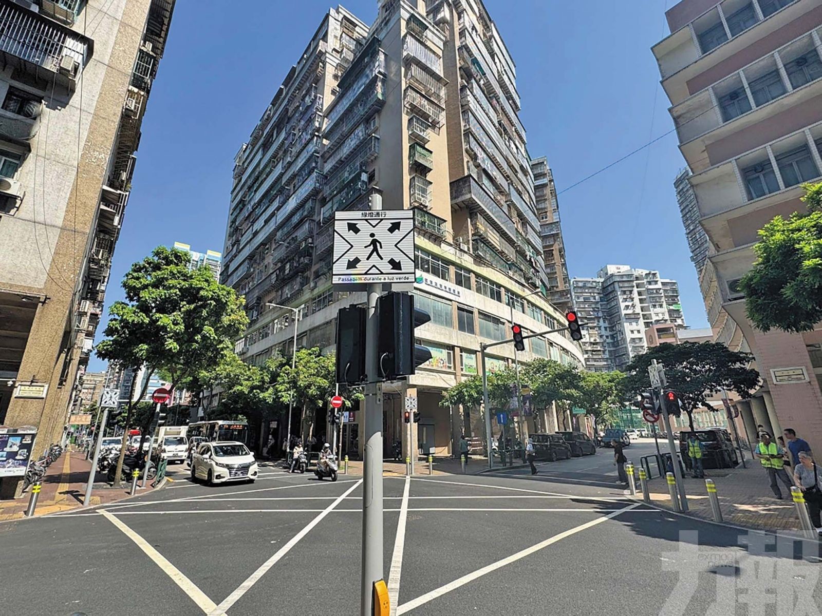 全向行人過路設施已啟用