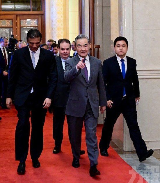 探索合作避免對抗
