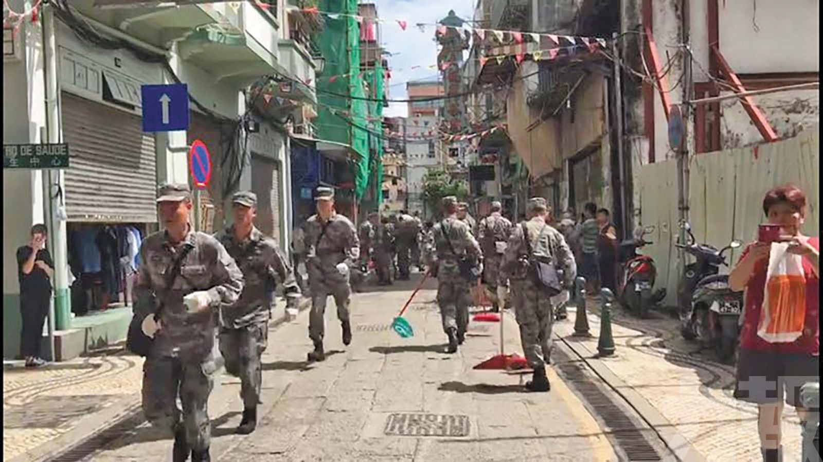 威武雄師守衛澳門安寧