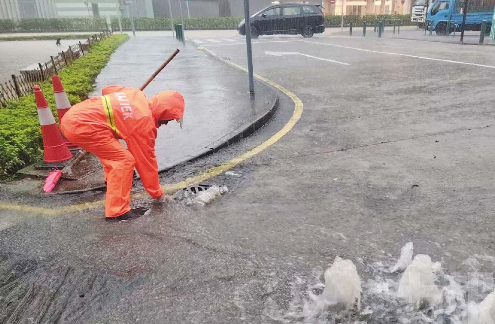 路氹低窪區現大範圍嚴重水浸
