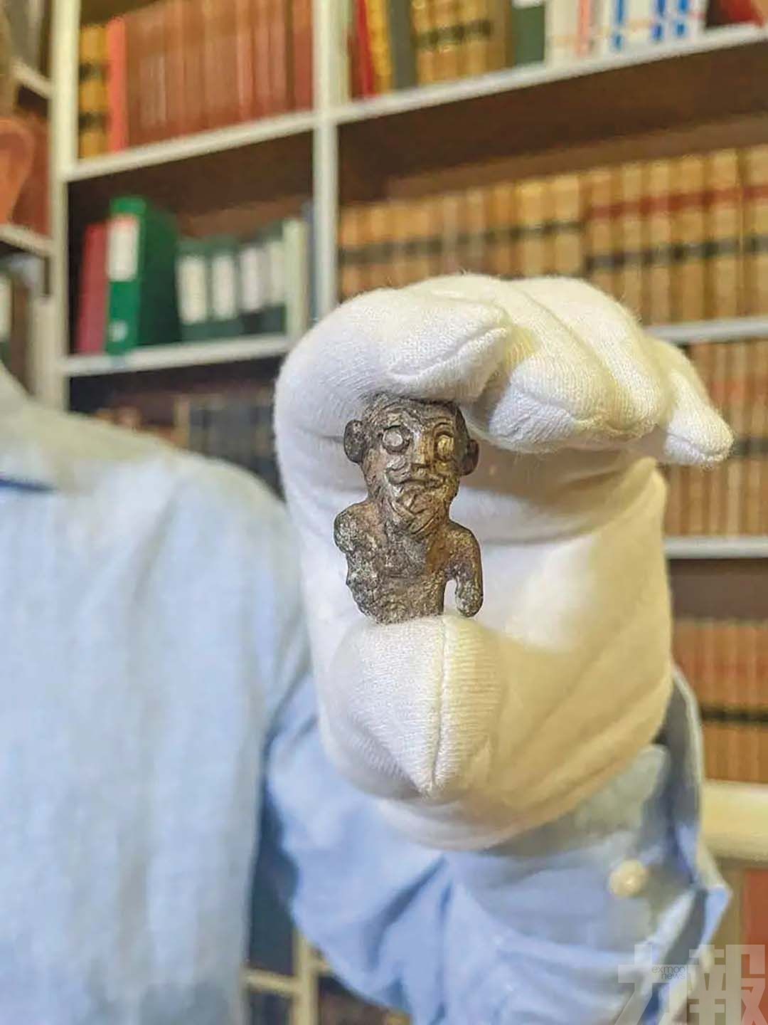 或為傳奇國王雕像