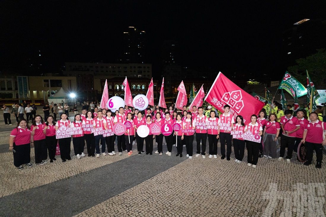 第6組“美好家園聯盟”塔石張貼競選海報
